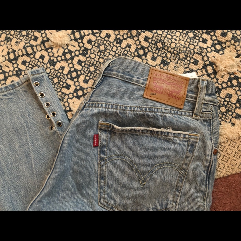Levi jeans